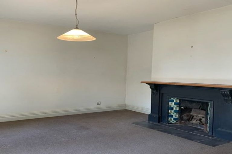 Photo of property in 4/6 Defoe Place, Waltham, Christchurch, 8023