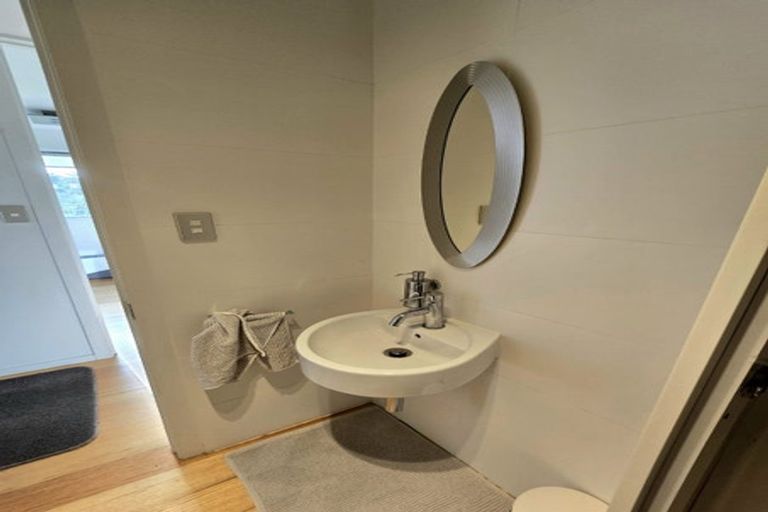 Photo of property in 5/57 Sarsfield Street, Herne Bay, Auckland, 1011