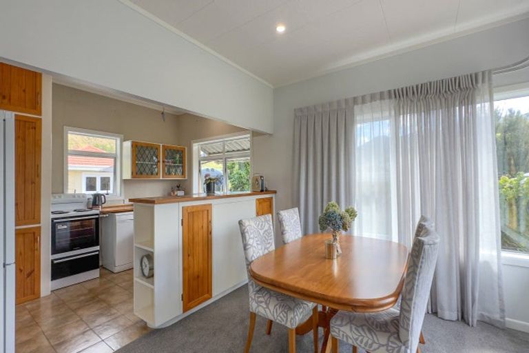 Photo of property in 141 Neavesville Road, Puriri, Thames, 3578