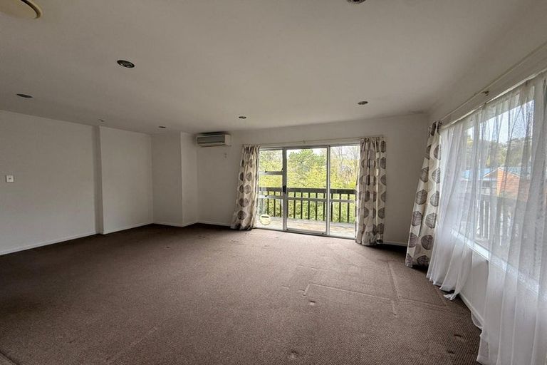 Photo of property in 223 Beach Haven Road, Beach Haven, Auckland, 0626