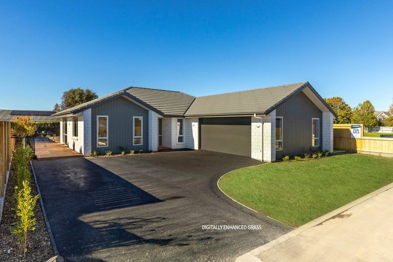 Photo of property in 10 Magnolia Drive, Springlands, Blenheim, 7201