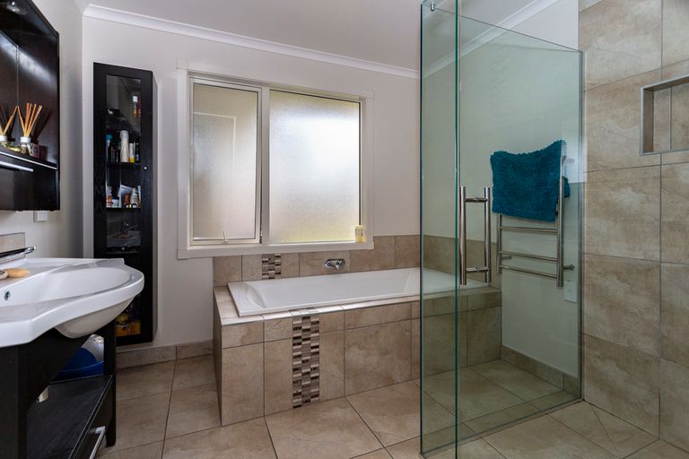 Photo of property in 28 Rooneys Road, Weston, Oamaru, 9491