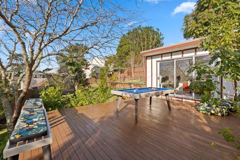 Photo of property in 91 Langana Avenue, Browns Bay, Auckland, 0630
