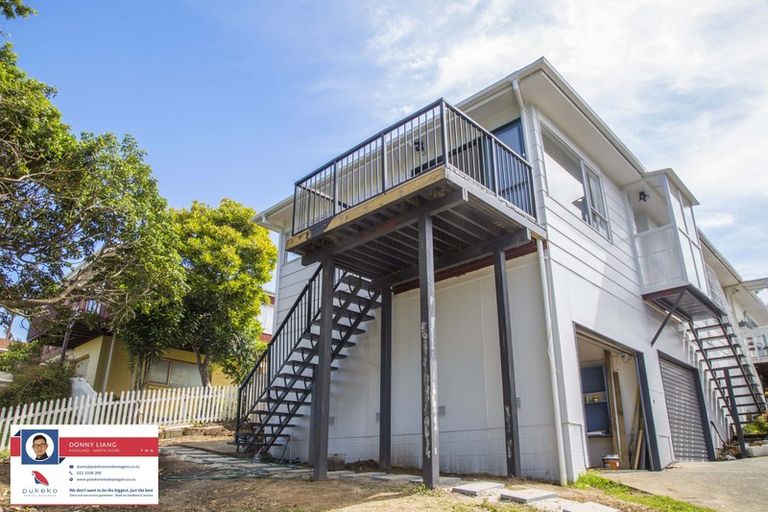 Photo of property in 1/9 Miraka Place, Birkenhead, Auckland, 0626