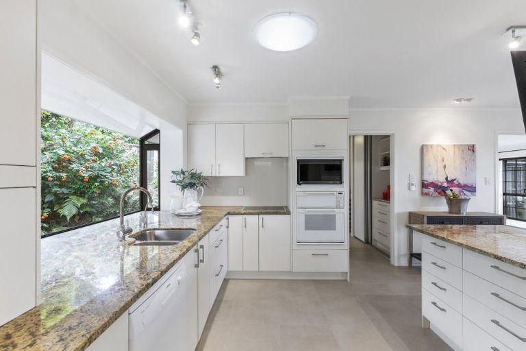 Photo of property in 7 Luana Way, Bucklands Beach, Auckland, 2014