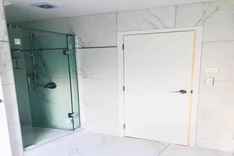 Photo of property in 59 Bernard Magnus Lane, Greenhithe, Auckland, 0632