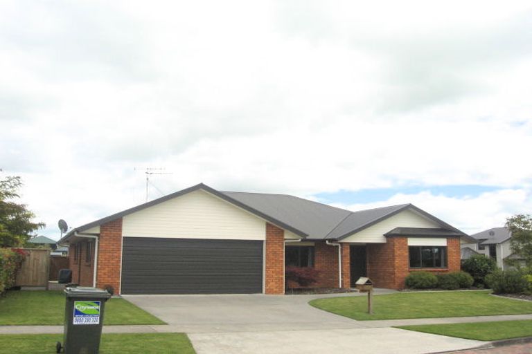 Photo of property in 2 Damio Place, Cambridge, 3434