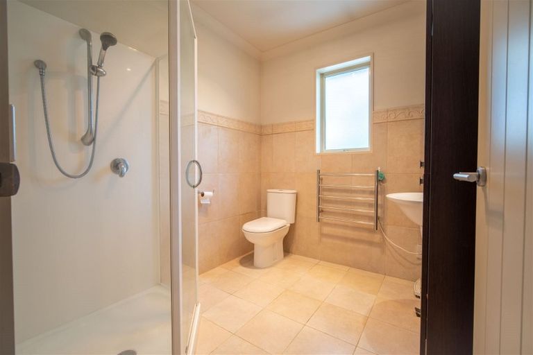 Photo of property in 6 Benmore Gardens, Harewood, Christchurch, 8051