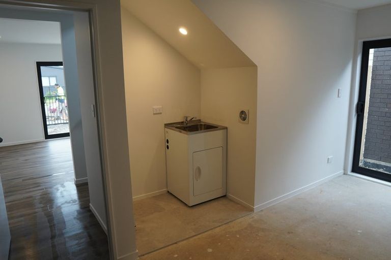 Photo of property in 36 Black Beech Crescent, Takanini, 2110