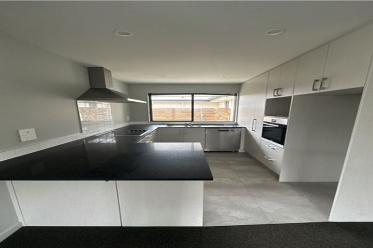 Photo of property in 6 Annie Jane Close, Rolleston, 7614