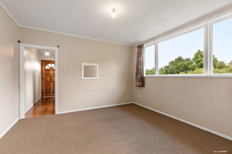 Photo of property in 3/8 Mataroa Avenue, Northland, Wellington, 6012