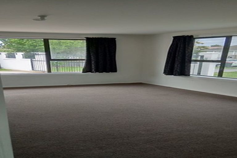 Photo of property in 33 Bournemouth Crescent, Aranui, Christchurch, 8061