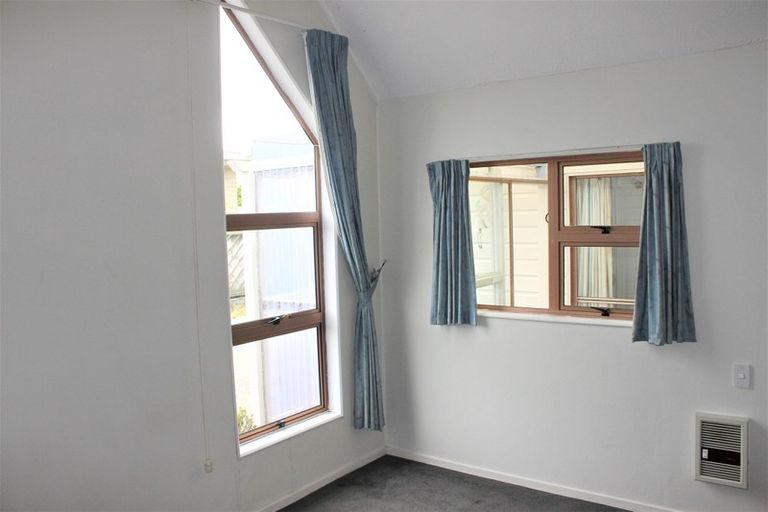 Photo of property in 26 Severn Street, Clifton, Invercargill, 9812