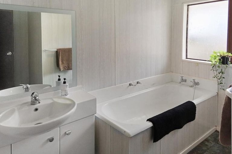 Photo of property in 68 Epuni Street, Hutt Central, Lower Hutt, 5011