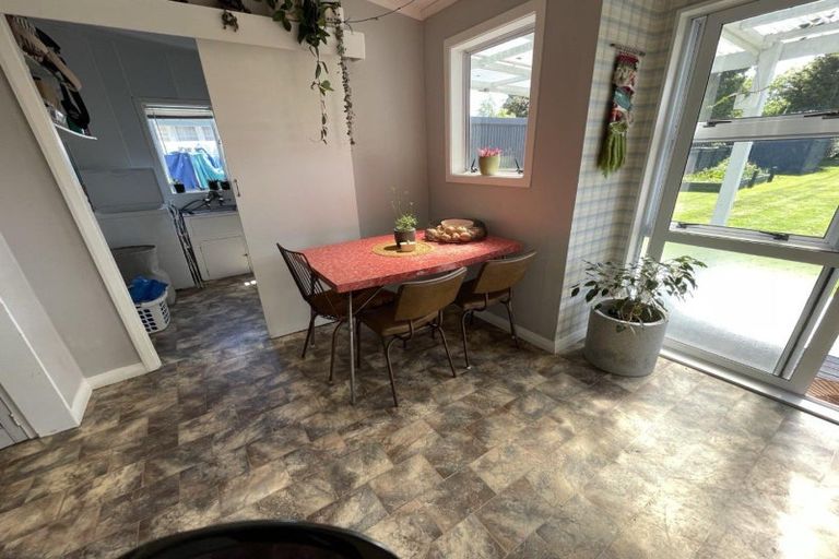 Photo of property in 34 Caius Avenue, Gonville, Whanganui, 4501