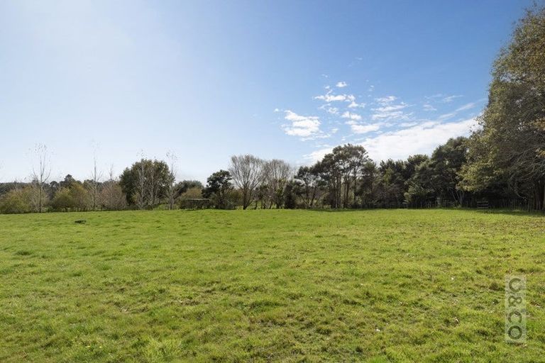 Photo of property in 293 Ararimu Valley Road, Helensville, Waimauku, 0882