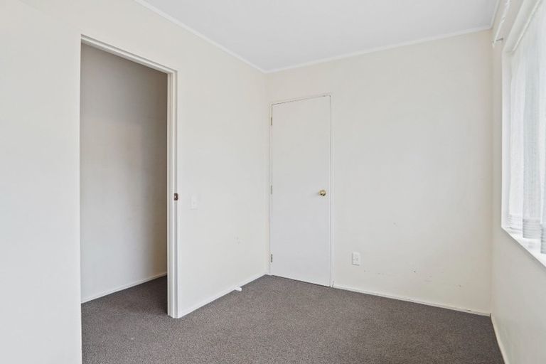 Photo of property in 2/14 Bellville Drive, Clendon Park, Auckland, 2103