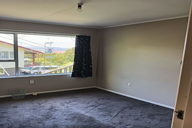 Photo of property in 7 Hibiscus Grove, Maungaraki, Lower Hutt, 5010