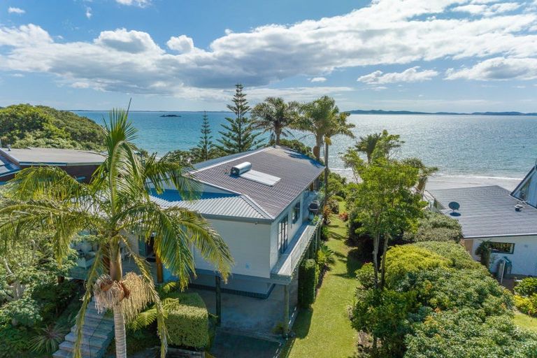 Photo of property in 21 Kupe Road, Coopers Beach, 0420