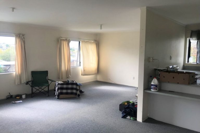 Photo of property in 65 Trias Road, Totara Vale, Auckland, 0629