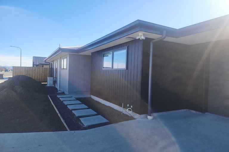 Photo of property in 2 Ellmers Street, Woodend, 7610