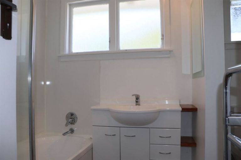 Photo of property in 32 Moreland Avenue, Papanui, Christchurch, 8053