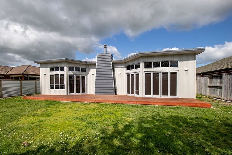 Photo of property in 28 Benner Drive, Ngatea, 3503