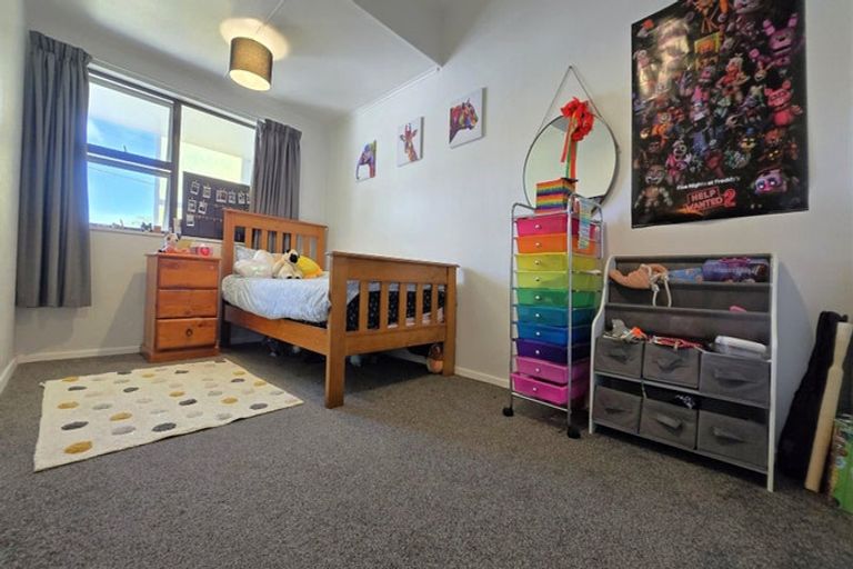 Photo of property in 15 Wright Street, Wainuiomata, Lower Hutt, 5014