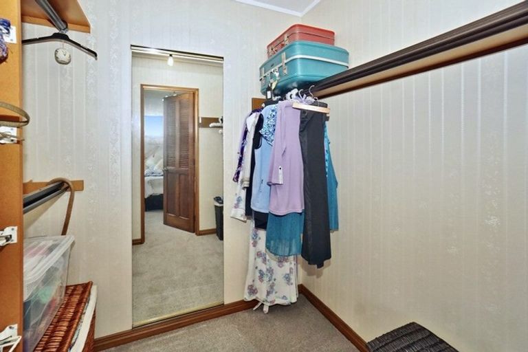 Photo of property in 16 Randell Place, Te Puke, 3119