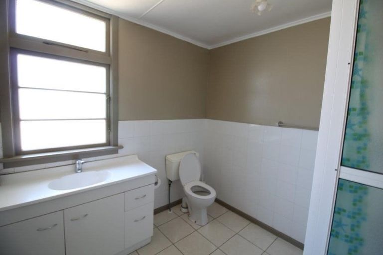 Photo of property in 27 Bullar Street, Grasmere, Invercargill, 9810