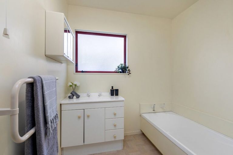 Photo of property in 45a Leighton Avenue, Waiwhetu, Lower Hutt, 5010