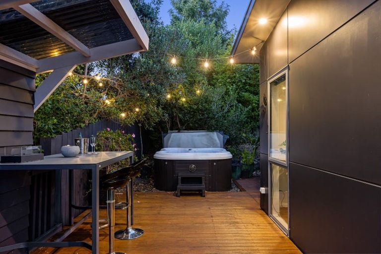 Photo of property in 4b Astrolabe Place, Gulf Harbour, Whangaparaoa, 0930