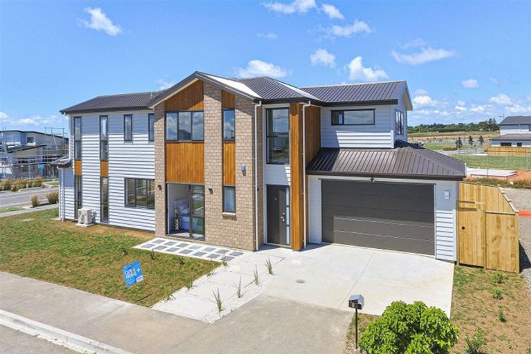 Photo of property in 3 Kaitiaki Drive, Clarks Beach, 2122