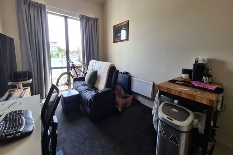 Photo of property in 304/3 Morningside Drive, Morningside, Auckland, 1025