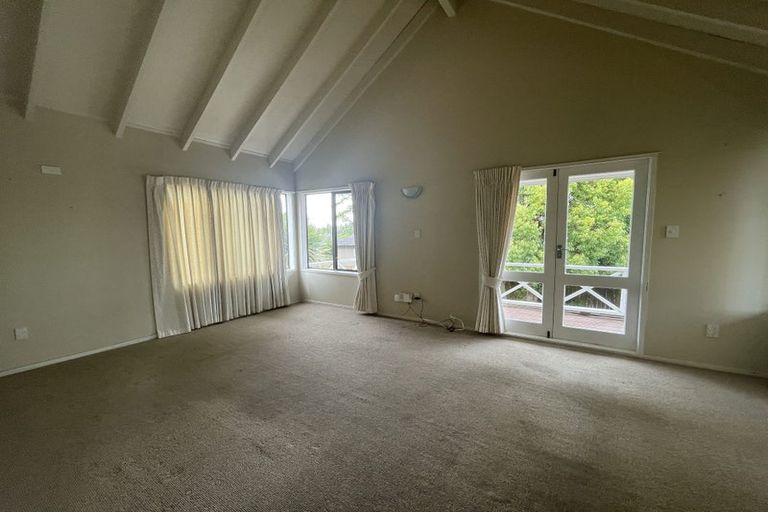 Photo of property in 28 Venus Place, Half Moon Bay, Auckland, 2012