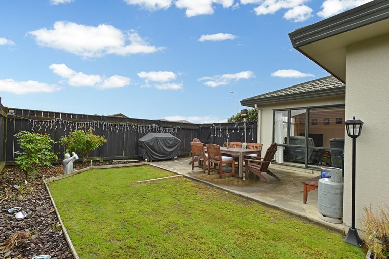 Photo of property in 28 Meridian Grove, Kelvin Grove, Palmerston North, 4414