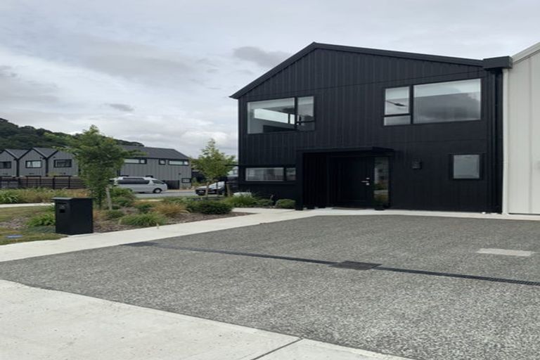 Photo of property in 25 Doug Jensen Street, Wallaceville, Upper Hutt, 5018