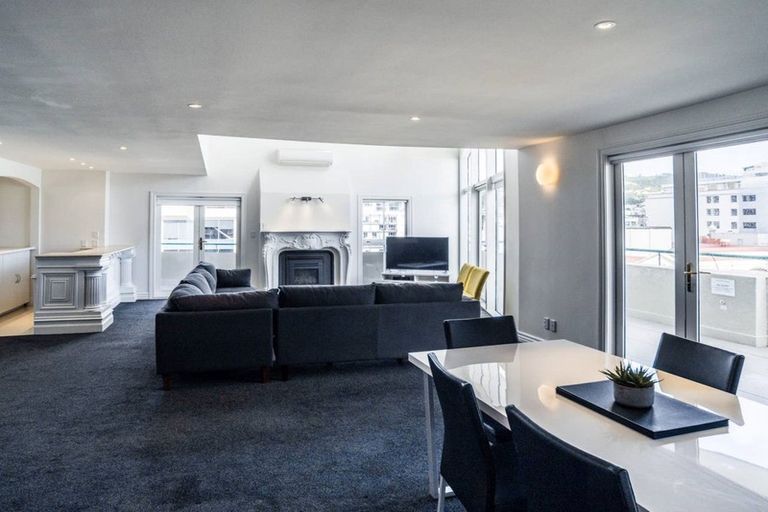 Photo of property in Maison Cabriole Building, 3/60 Courtenay Place, Te Aro, Wellington, 6011