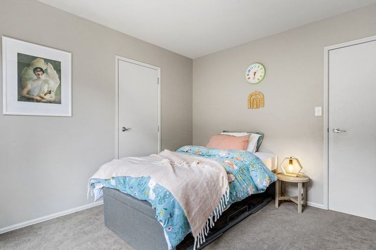 Photo of property in 14 Bell Common Close, Bethlehem, Tauranga, 3110