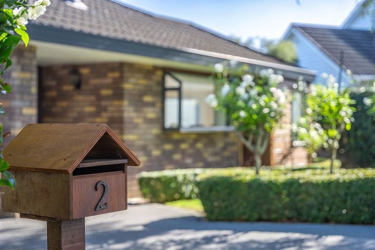 Photo of property in 2 Rosebank Grove, Waikanae, 5036