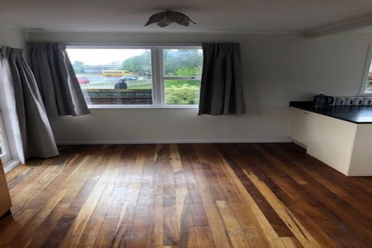 Photo of property in 93 Edgewater Drive, Pakuranga, Auckland, 2010