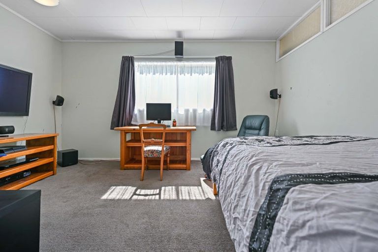 Photo of property in 14 Mcdowall Place, Queenwood, Hamilton, 3210