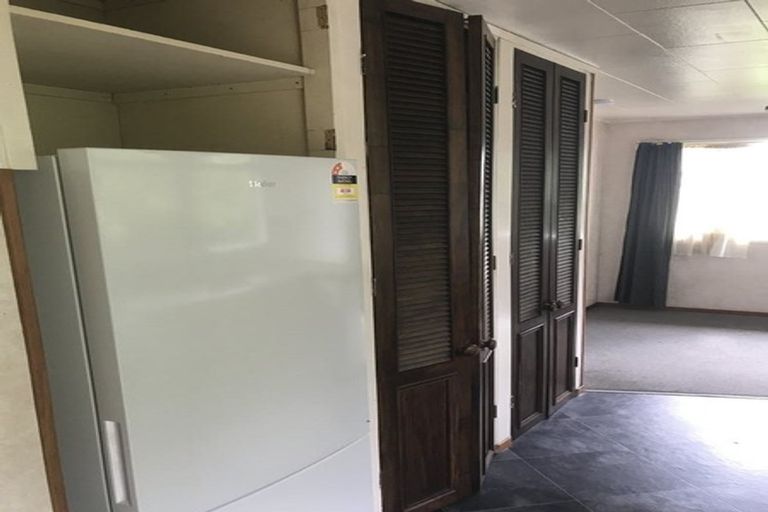 Photo of property in 2/24 Tango Place, Henderson, Auckland, 0610