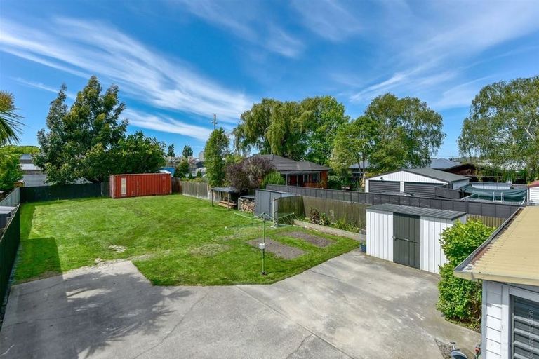 Photo of property in 42 Tyrone Street, Belfast, Christchurch, 8051