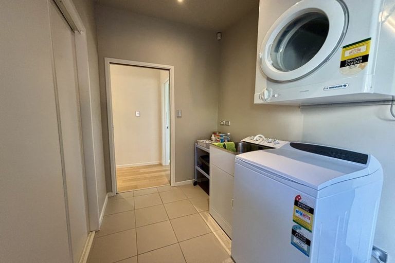 Photo of property in 33 Harbour View Heights, Picton, 7220