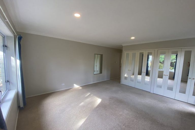 Photo of property in 15 Chatswood Place, Bishopdale, Christchurch, 8051