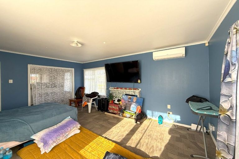 Photo of property in 1/40 Sutton Crescent, Papakura, 2110