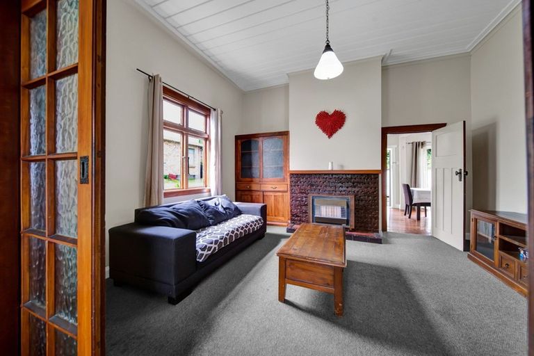 Photo of property in 51 Vivian Street, New Plymouth, 4310