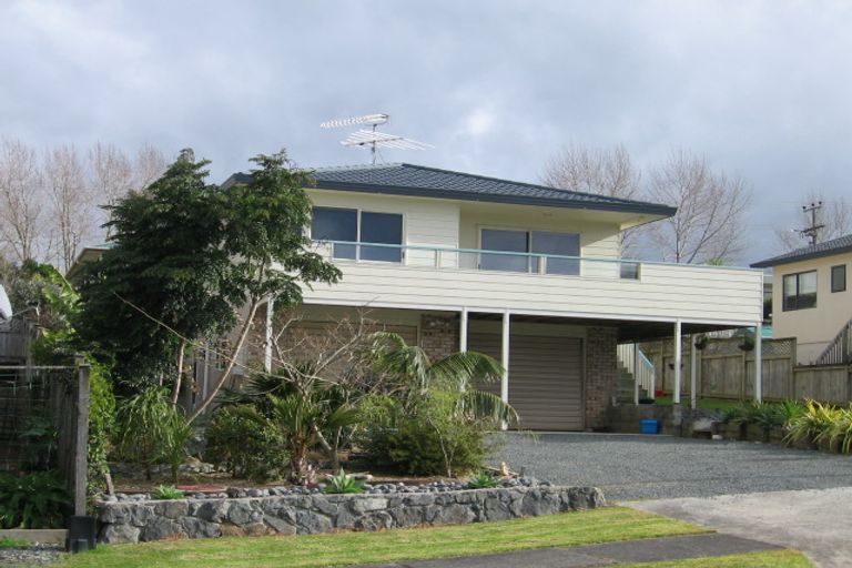 Photo of property in 3 Brampton Road, Snells Beach, 0920