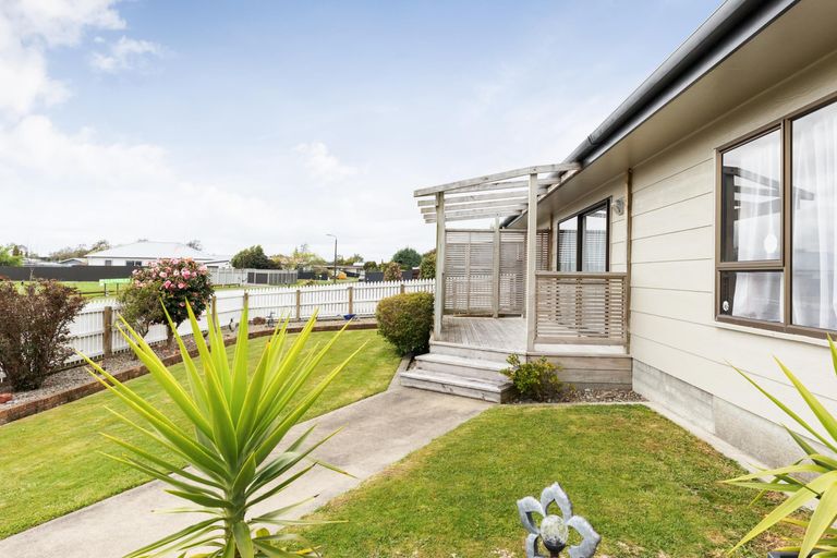 Photo of property in 64 Herbert Avenue, Cloverlea, Palmerston North, 4412